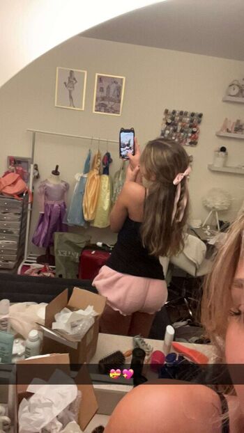 🔥 Sara dobrik page leaked private photo uncensored full
