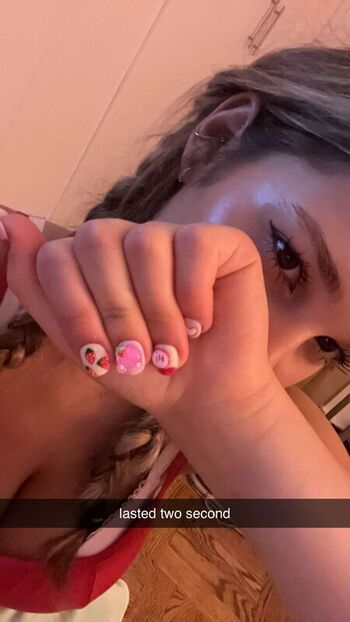 🔥 Sara dobrik page leaked private photo uncensored full