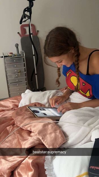 🔥 Sara dobrik page leaked private photo uncensored full