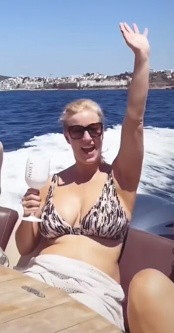 🔥 Sarah jane mee page leaked private photo uncensored full