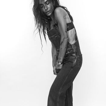 🔥 Sarah shahi page leaked private photo uncensored full