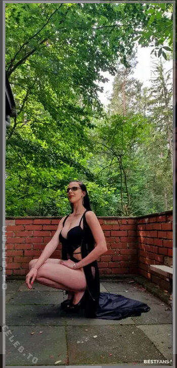 🔥 Senta kristall page leaked private photo uncensored full