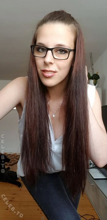 🔥 Senta kristall page leaked private photo uncensored full