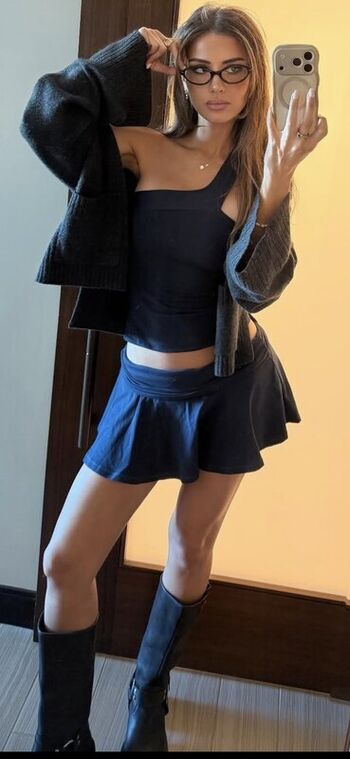 🔥 Sssniperwolf  page leaked private photo uncensored full