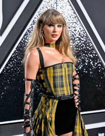 🔥 Taylor swift  page leaked private photo uncensored full