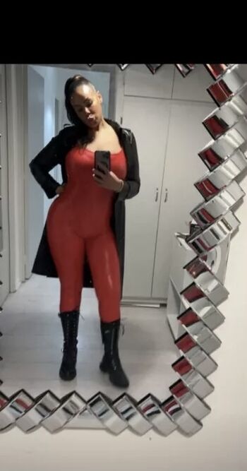 🔥 Tchikita leaked private photo uncensored full