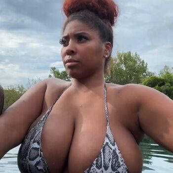 🔥 Therealcateyes leaked private photo uncensored full