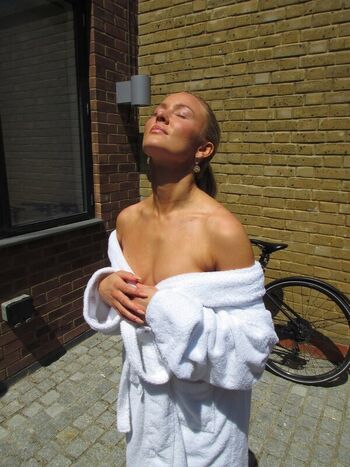 🔥 Zara larsson leaked private photo uncensored full